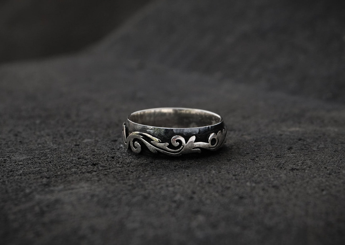 Detail Silver Ring