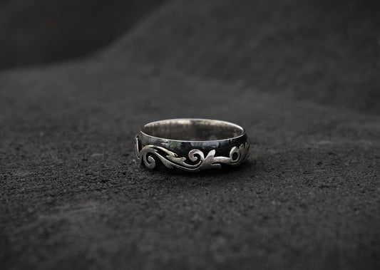 Detail Silver Ring