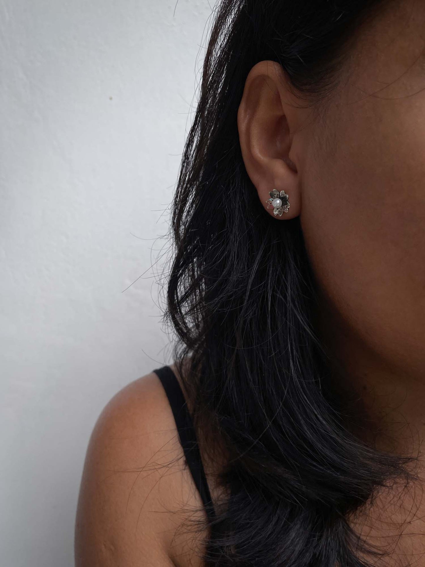 Orchid Pearl Stud